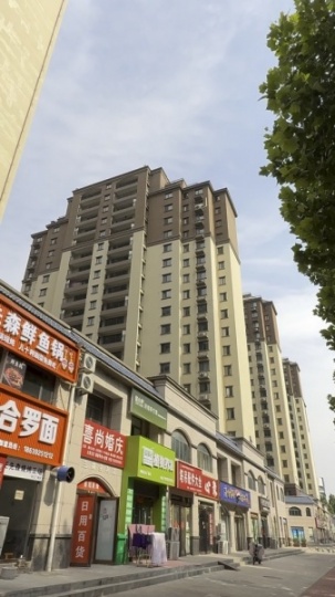 交2年送1年 百匯廣場(chǎng) 臨街門(mén)面房